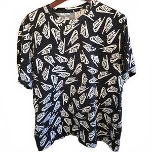 Nike The Nike Tee XXL Black and White Logo Print T-Shirt